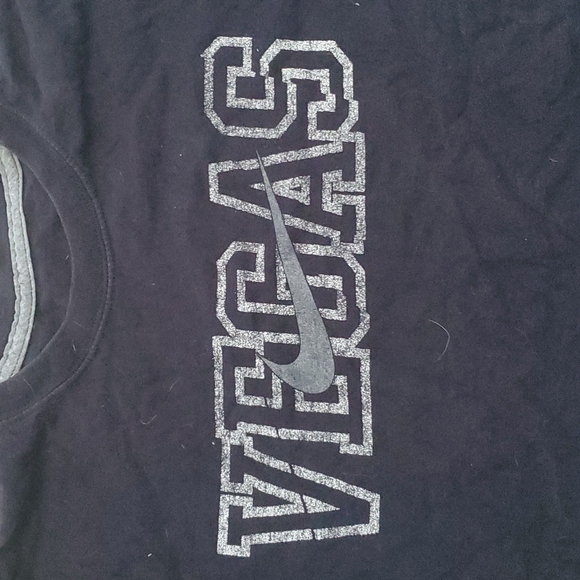 Nike Mens Vegas T-Shirt - Picture 2 of 4